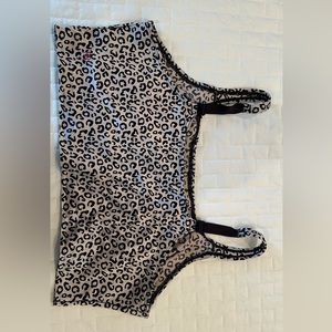 Ruby Ribbon Demi leopard prints Size 44